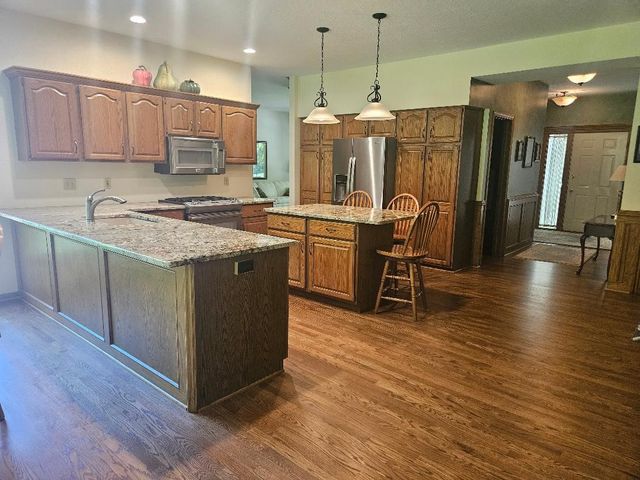 7080 Forest Drive, Johnston, IA 50131