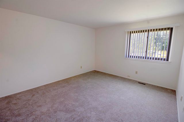 50012 S Angelo Court, Chesterfield Twp, MI 48047
