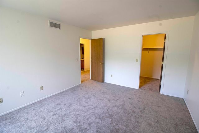 50012 S Angelo Court, Chesterfield Twp, MI 48047
