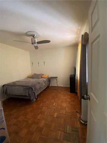 301 W Parkwood, La Habra, CA 90631