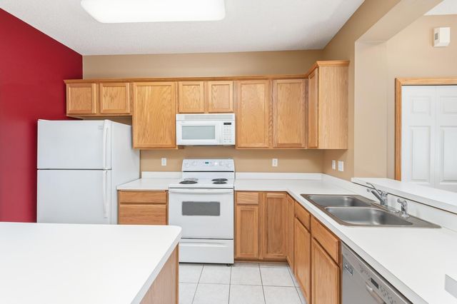 13944 52nd Avenue N, Plymouth, MN 55446