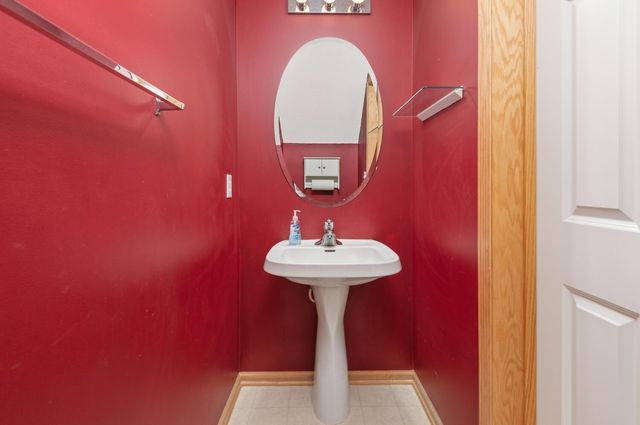 13944 52nd Avenue N, Plymouth, MN 55446