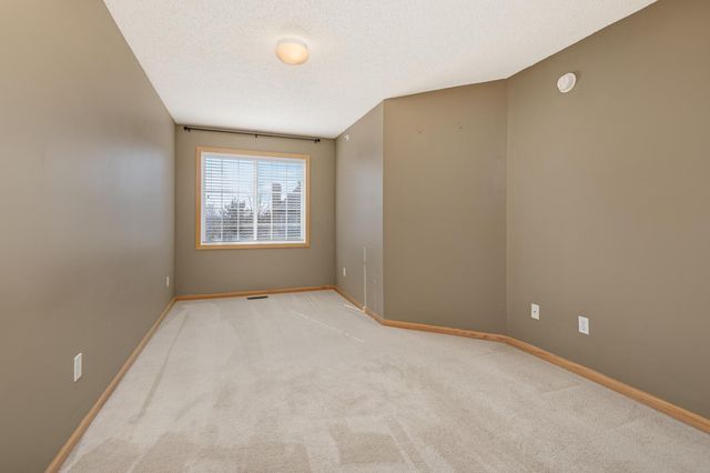 13944 52nd Avenue N, Plymouth, MN 55446