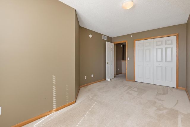 13944 52nd Avenue N, Plymouth, MN 55446