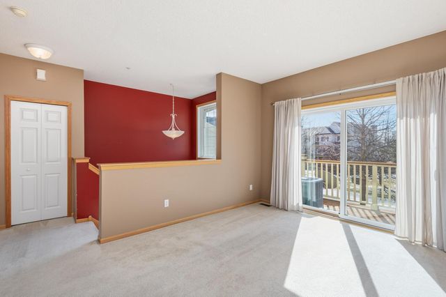 13944 52nd Avenue N, Plymouth, MN 55446