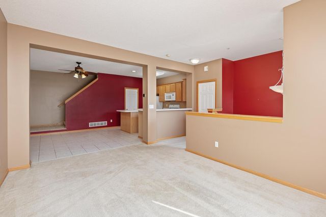 13944 52nd Avenue N, Plymouth, MN 55446