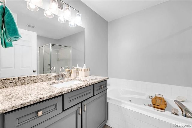 6102 Colorado Street, Romulus, MI 48174