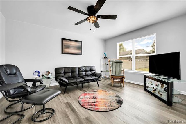 6102 Colorado Street, Romulus, MI 48174