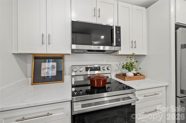 63 Shepard Square 206, Brevard, NC 28712