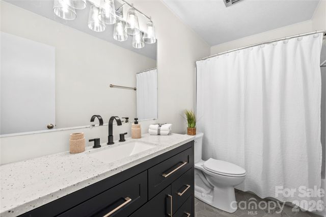 63 Shepard Square 206, Brevard, NC 28712