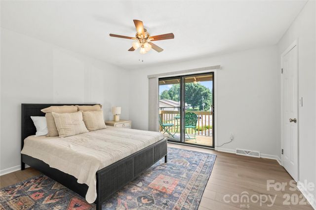 63 Shepard Square 206, Brevard, NC 28712