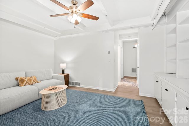63 Shepard Square 206, Brevard, NC 28712