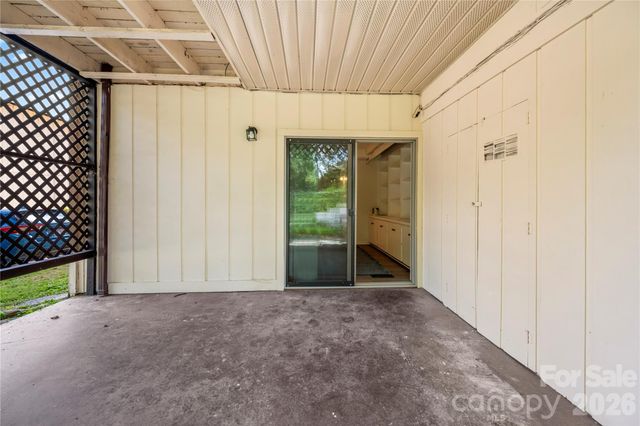 63 Shepard Square 206, Brevard, NC 28712