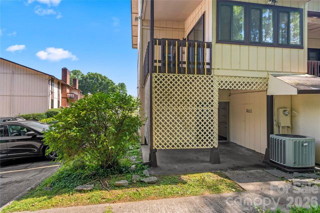63 Shepard Square 206, Brevard, NC 28712