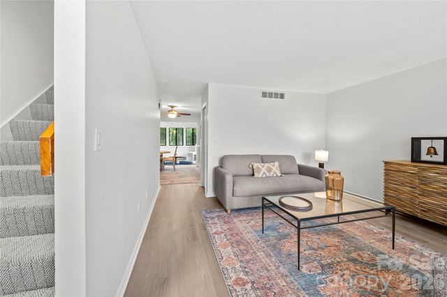 63 Shepard Square 206, Brevard, NC 28712