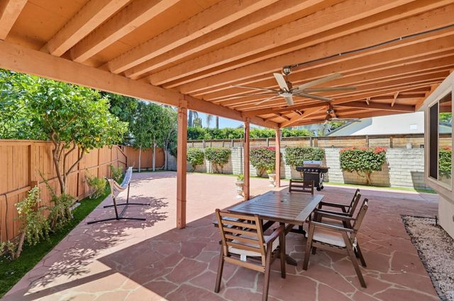 18120 Jaguar Court, Tarzana (los Angeles), CA 91335