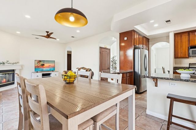18120 Jaguar Court, Tarzana (los Angeles), CA 91335