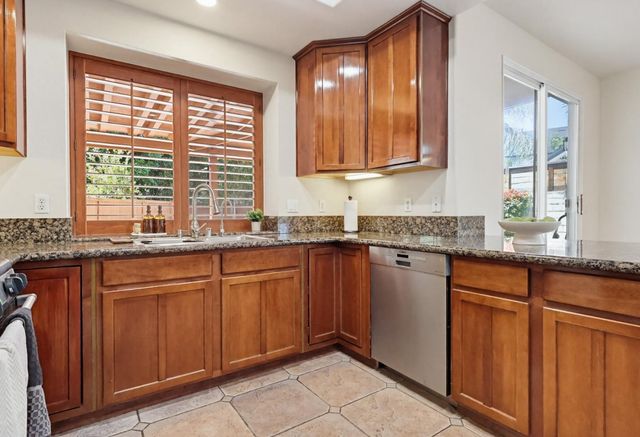18120 Jaguar Court, Tarzana (los Angeles), CA 91335