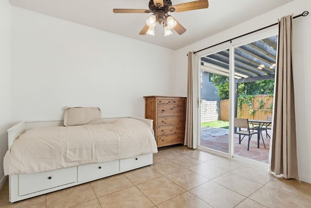 18120 Jaguar Court, Tarzana (los Angeles), CA 91335