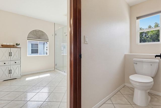 18120 Jaguar Court, Tarzana (los Angeles), CA 91335