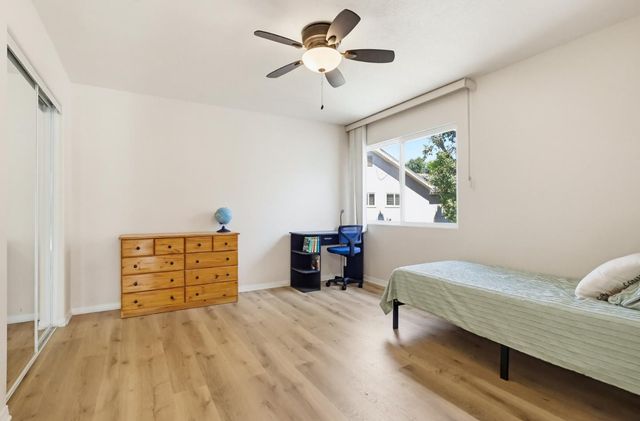 18120 Jaguar Court, Tarzana (los Angeles), CA 91335
