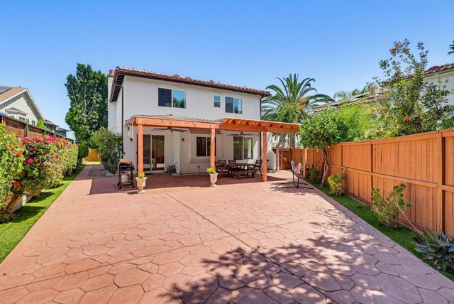 18120 Jaguar Court, Tarzana (los Angeles), CA 91335