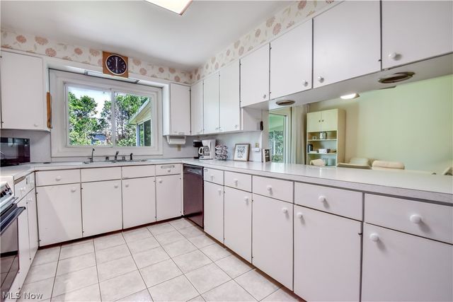 956 Mill Street, Conneaut, OH 44030