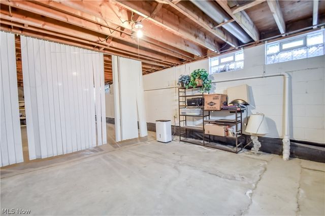 956 Mill Street, Conneaut, OH 44030