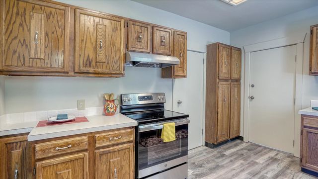 2714 E HARTSON Ave, Spokane, WA 99202