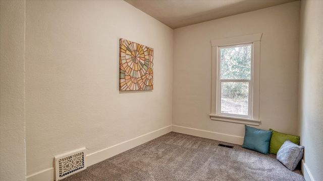 2714 E HARTSON Ave, Spokane, WA 99202