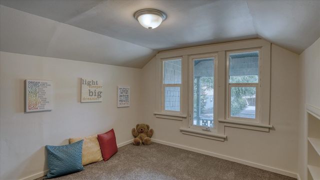 2714 E HARTSON Ave, Spokane, WA 99202