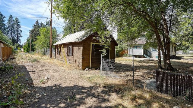 2714 E HARTSON Ave, Spokane, WA 99202