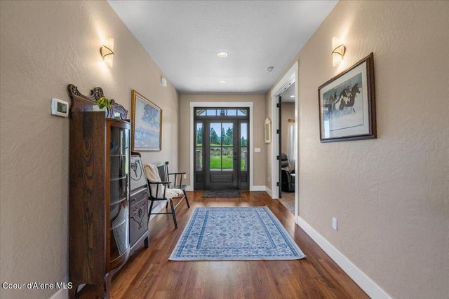 457 W Kinnerly Ct, Rathdrum, ID 83858