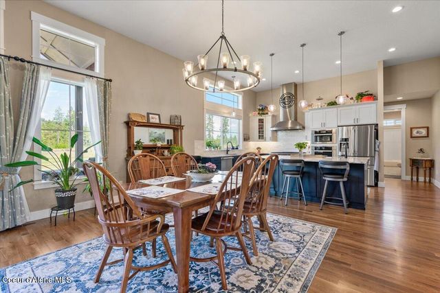 457 W Kinnerly Ct, Rathdrum, ID 83858