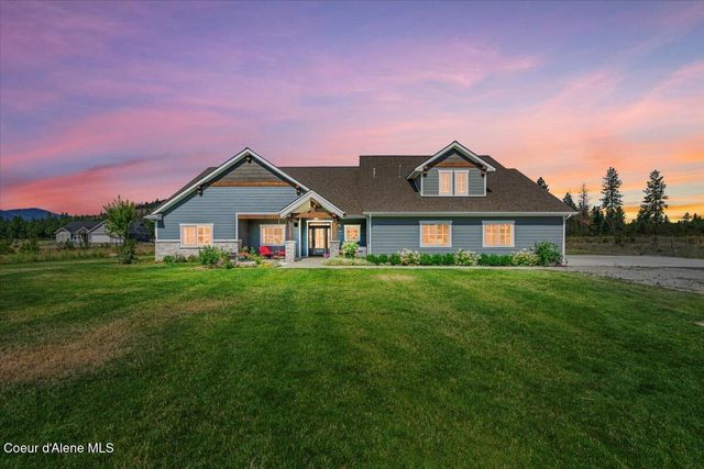 457 W Kinnerly Ct, Rathdrum, ID 83858