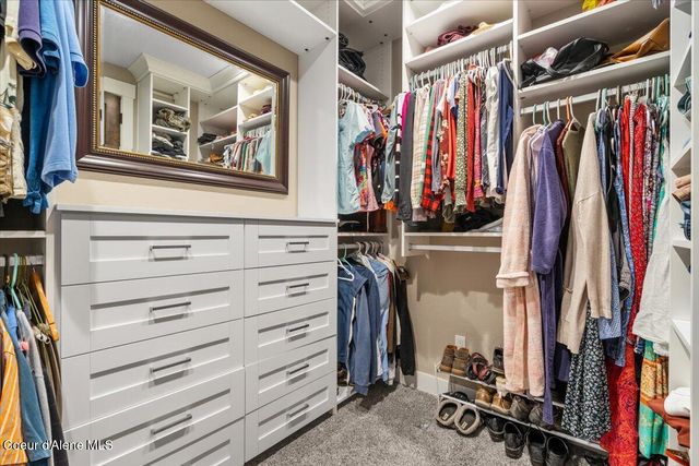 457 W Kinnerly Ct, Rathdrum, ID 83858