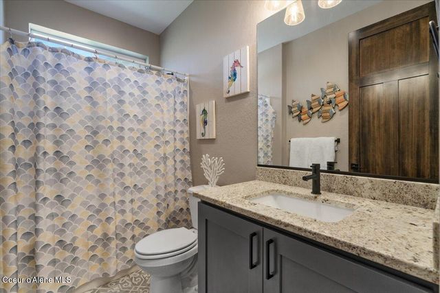 457 W Kinnerly Ct, Rathdrum, ID 83858