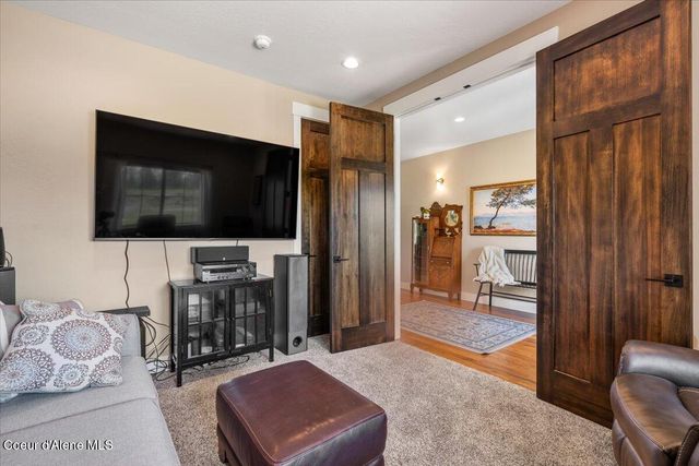 457 W Kinnerly Ct, Rathdrum, ID 83858