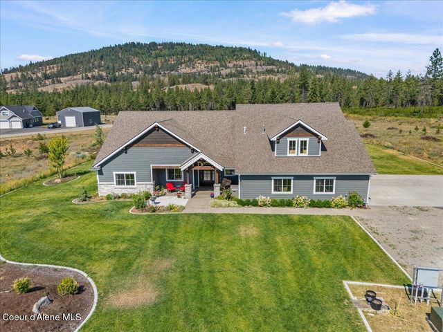 457 W Kinnerly Ct, Rathdrum, ID 83858