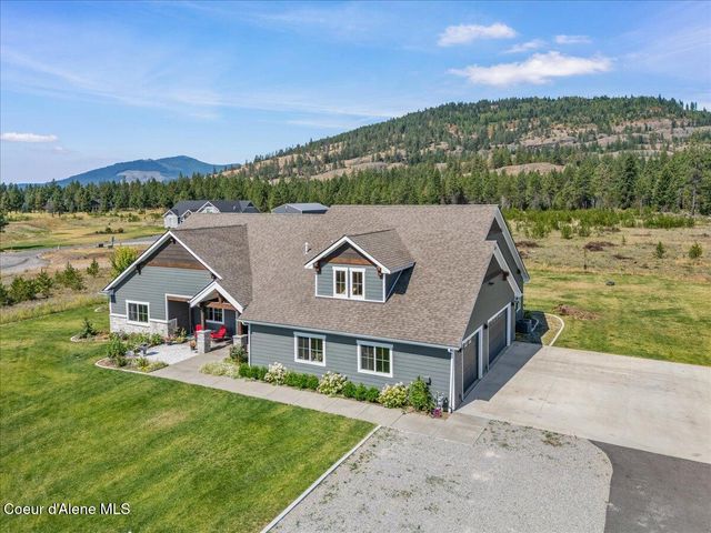 457 W Kinnerly Ct, Rathdrum, ID 83858