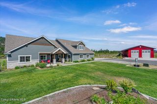 457 W Kinnerly Ct, Rathdrum, ID 83858