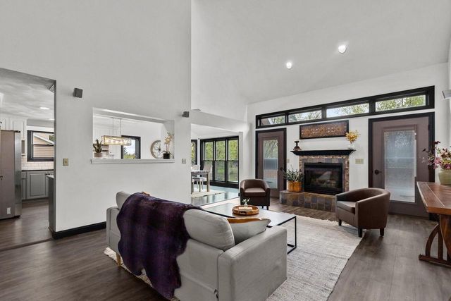 W6173 LONG COURT, Appleton, WI 54914