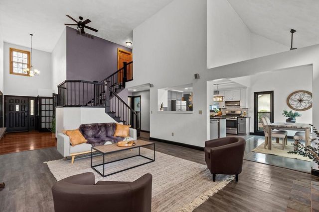 W6173 LONG COURT, Appleton, WI 54914