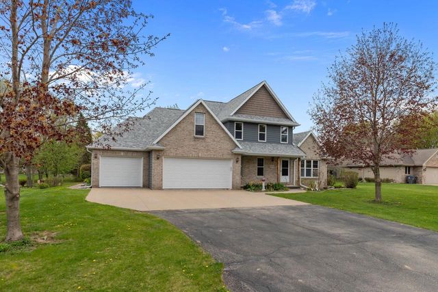 W6173 LONG COURT, Appleton, WI 54914