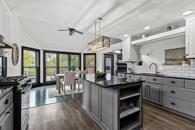 W6173 LONG COURT, Appleton, WI 54914