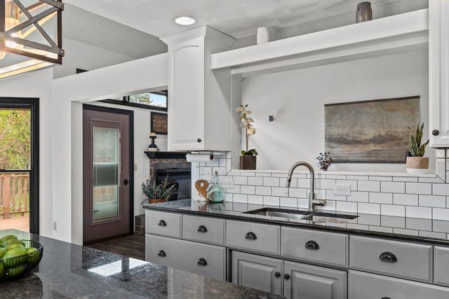 W6173 LONG COURT, Appleton, WI 54914