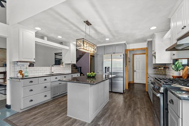 W6173 LONG COURT, Appleton, WI 54914