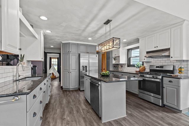 W6173 LONG COURT, Appleton, WI 54914