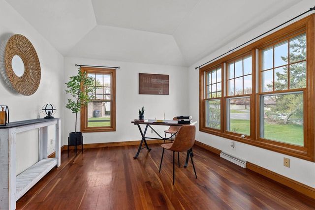 W6173 LONG COURT, Appleton, WI 54914