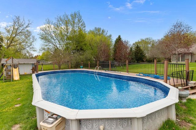 W6173 LONG COURT, Appleton, WI 54914